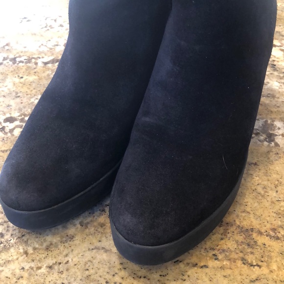 Prada size 5  suede wedge booties. Great condition - Picture 4 of 8
